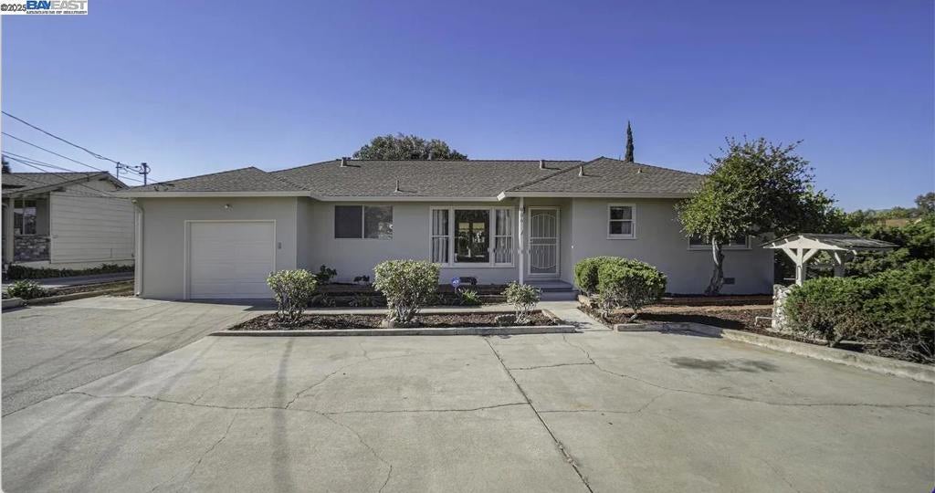 Photo of Listing #41085627