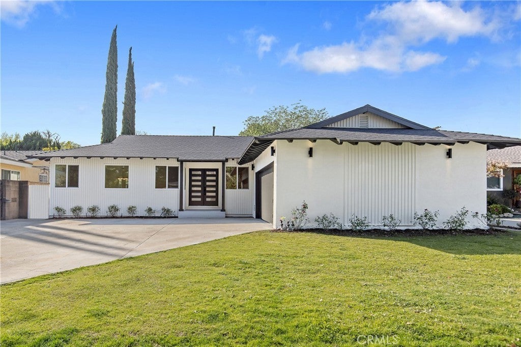 Photo of Listing #SR25031299