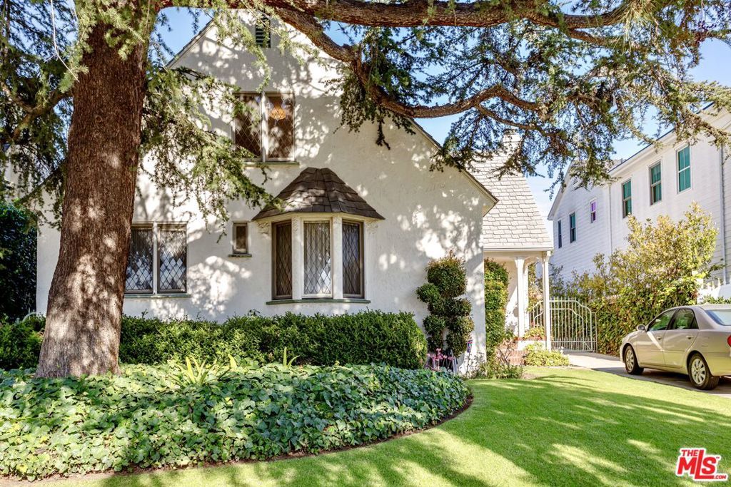 Photo of Listing #25497895