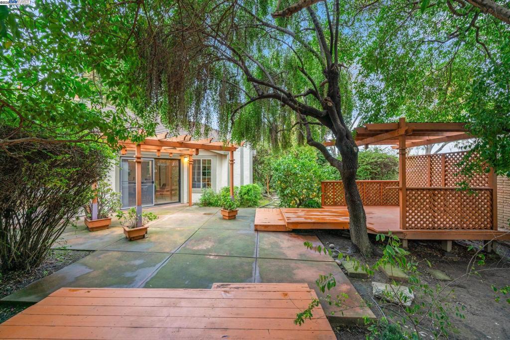 Photo of Listing #41085680