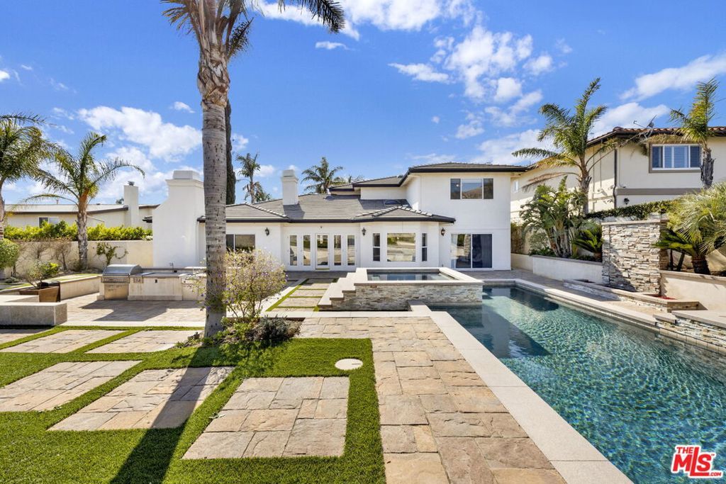 Photo of Listing #25497979