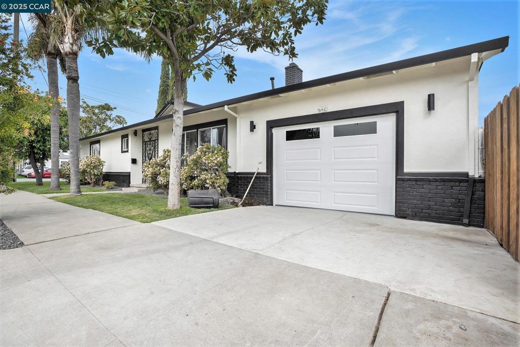 Photo of Listing #41085717