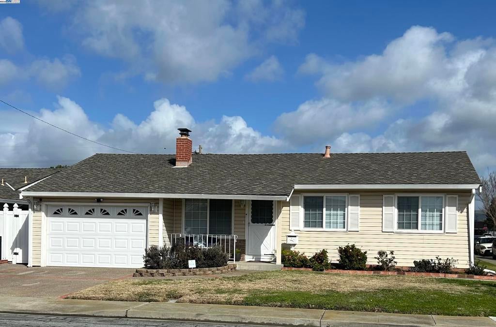 Photo of Listing #41085719