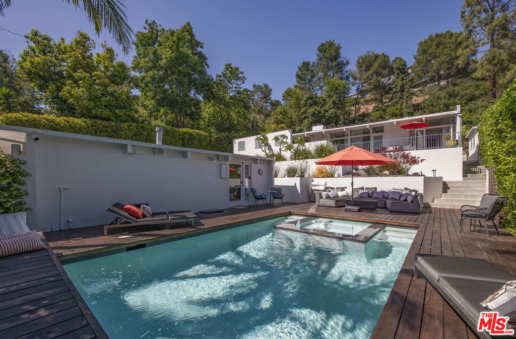 Photo of Listing #25498151