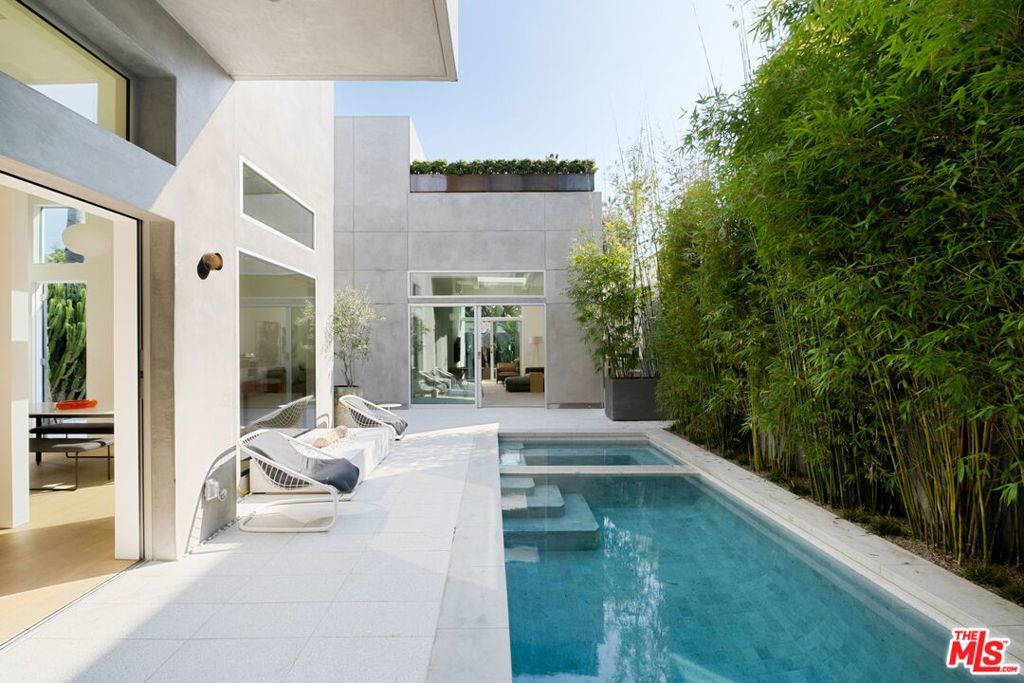 Photo of Listing #25498077