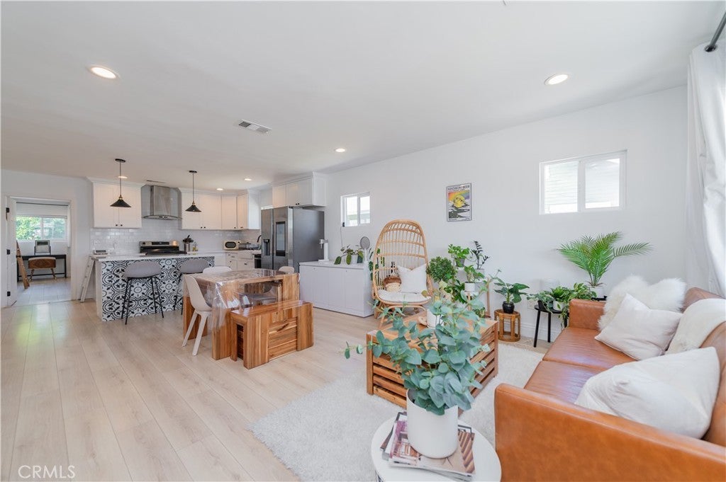 Photo of Listing #WS25033316