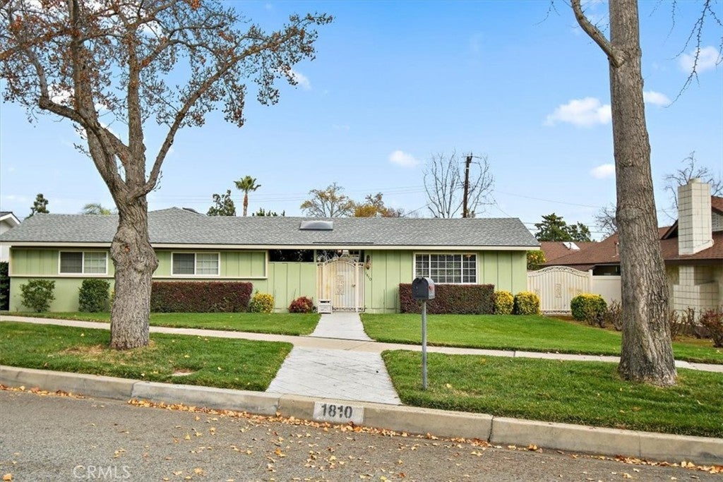 Photo of Listing #IV25032934