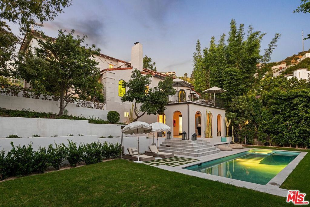 Photo of Listing #25493127