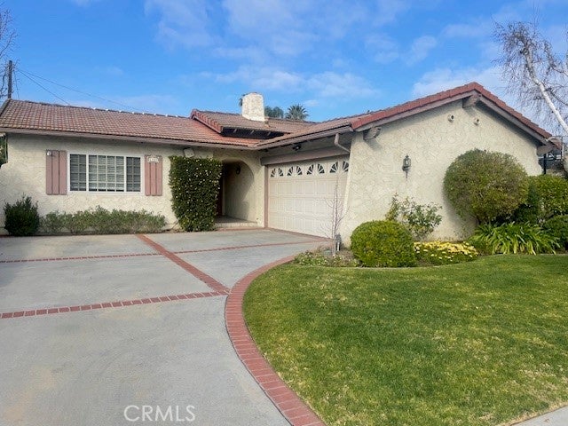 Photo of Listing #SR25024186