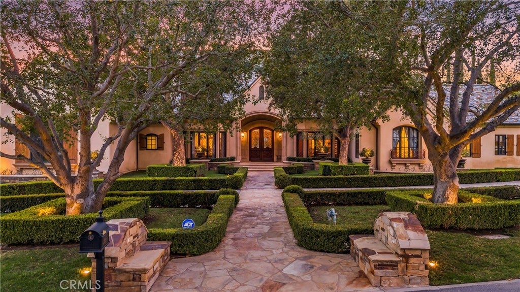 Photo of Listing #OC25029880