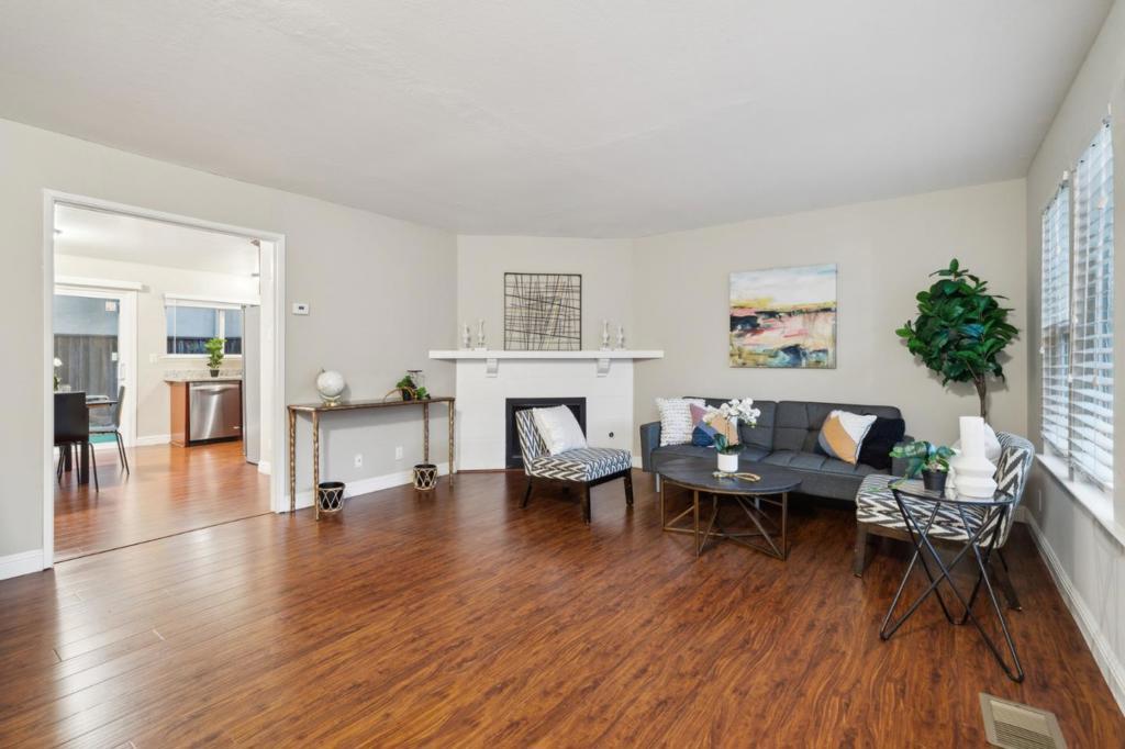 Photo of Listing #ML81994115