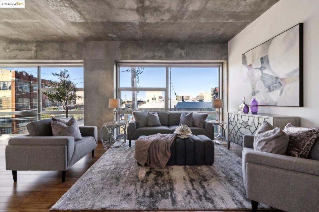 Photo of Listing #41085984