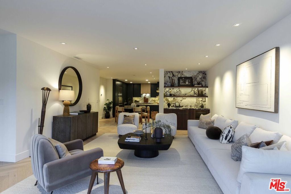 Photo of Listing #25498831