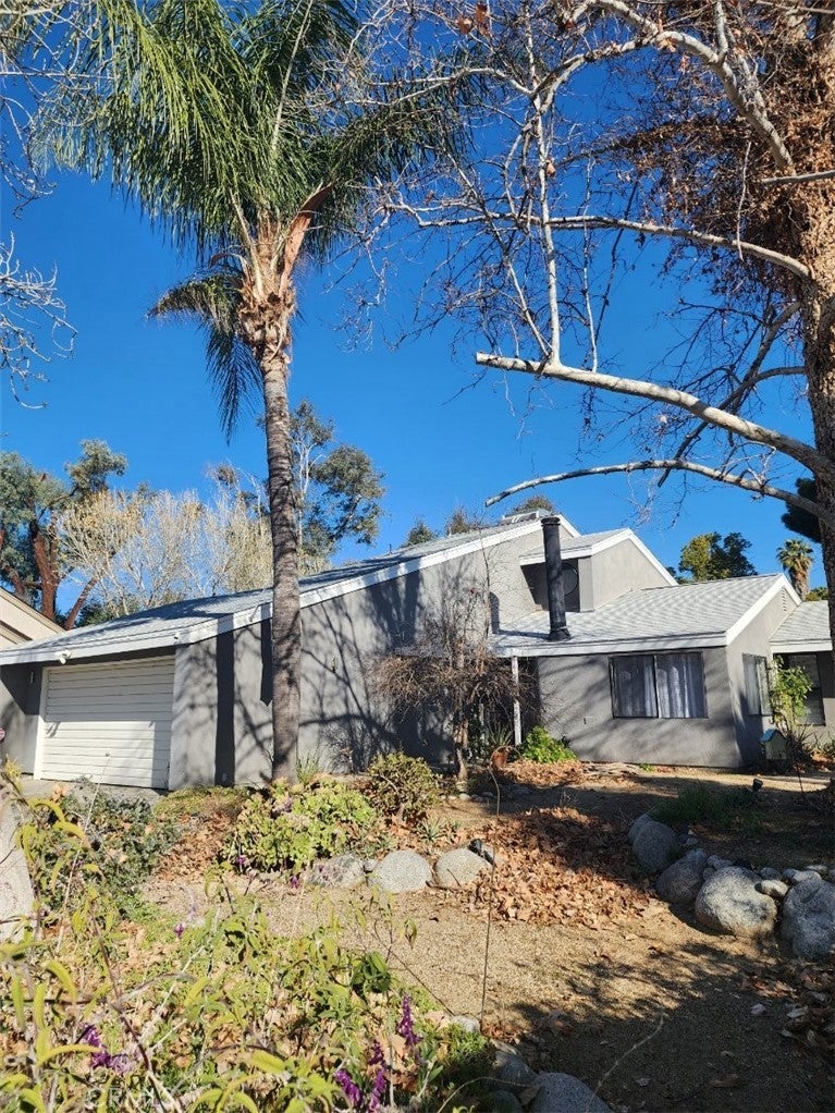 Photo of Listing #IV25034523