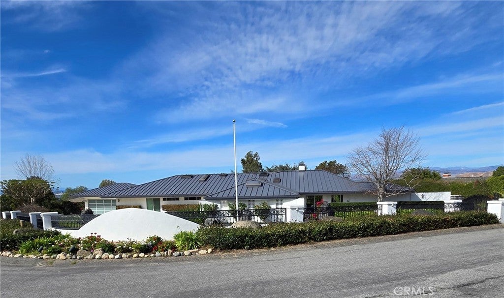 Photo of Listing #SR25029098