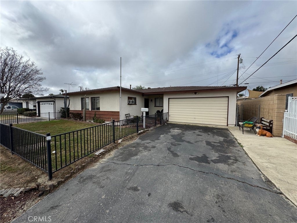 Photo of Listing #TR25035086