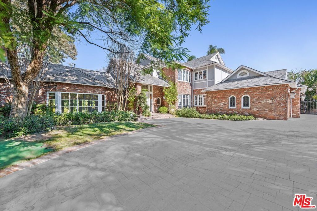 Photo of Listing #25482496