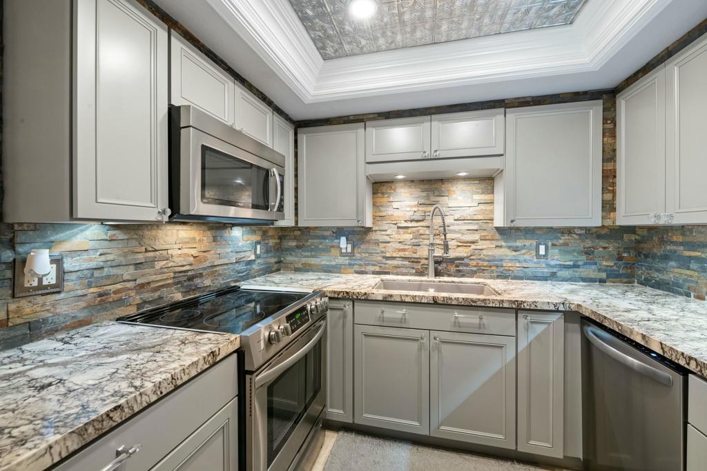 44265 Sundown Crest Drive, La Quinta