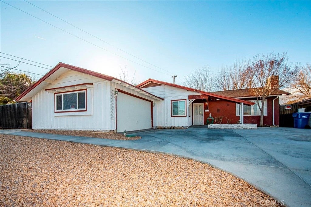 Photo of Listing #SR25030799