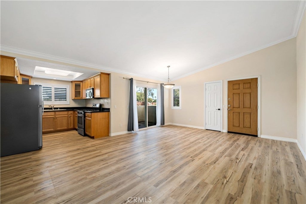 Photo of Listing #SW25035246