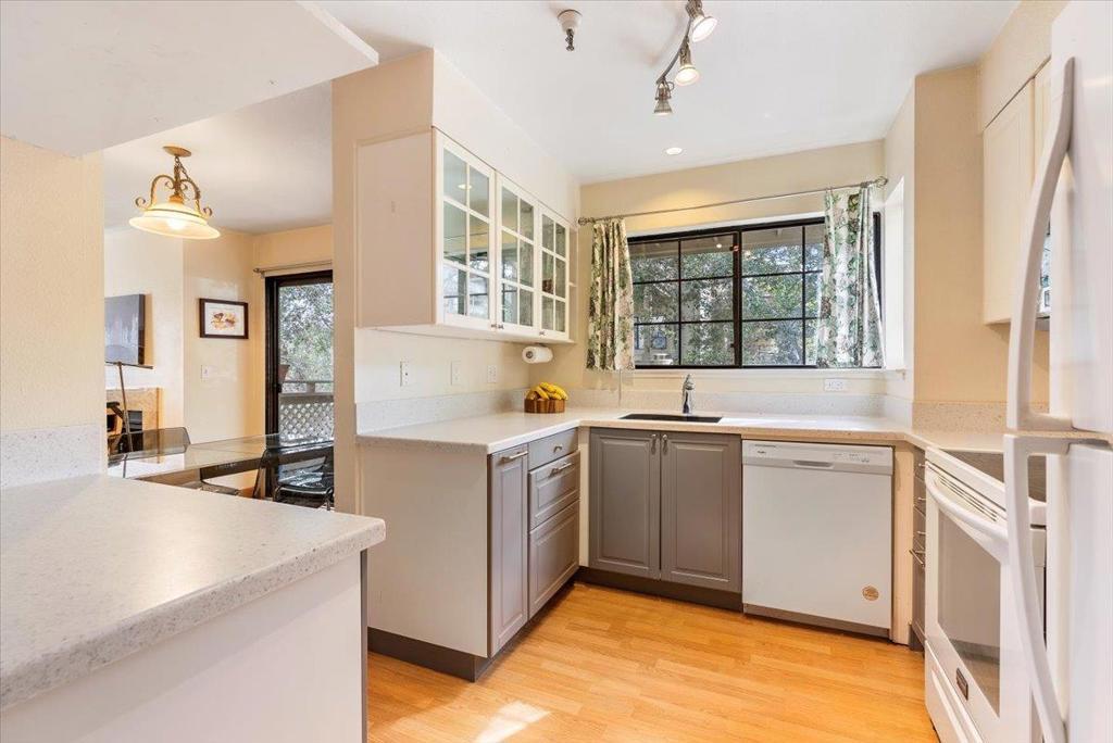 Photo of Listing #ML81994259