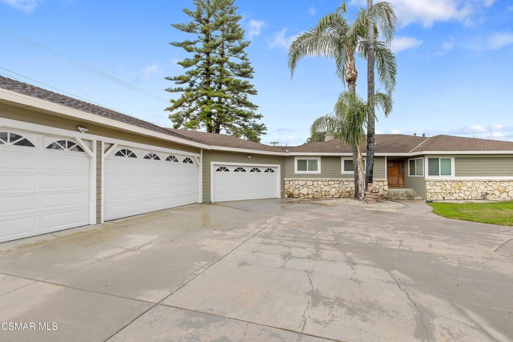 Photo of Listing #225000772