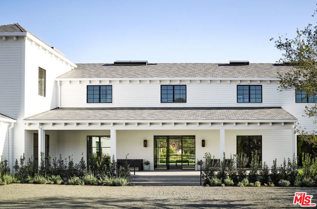 Photo of Listing #25498275