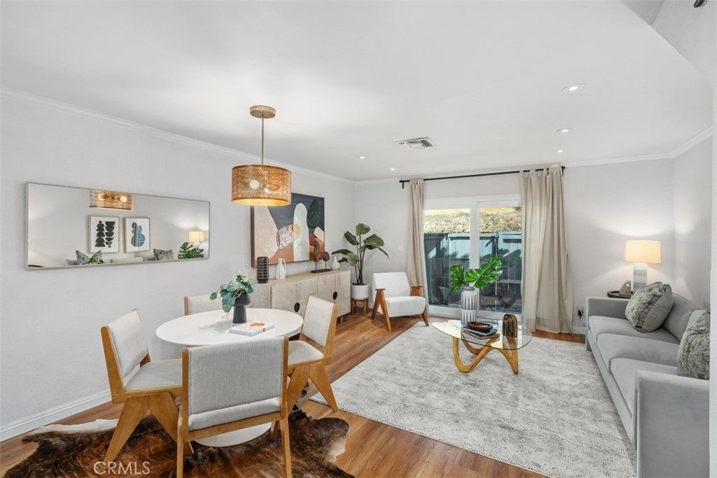 Photo of Listing #WS25035538