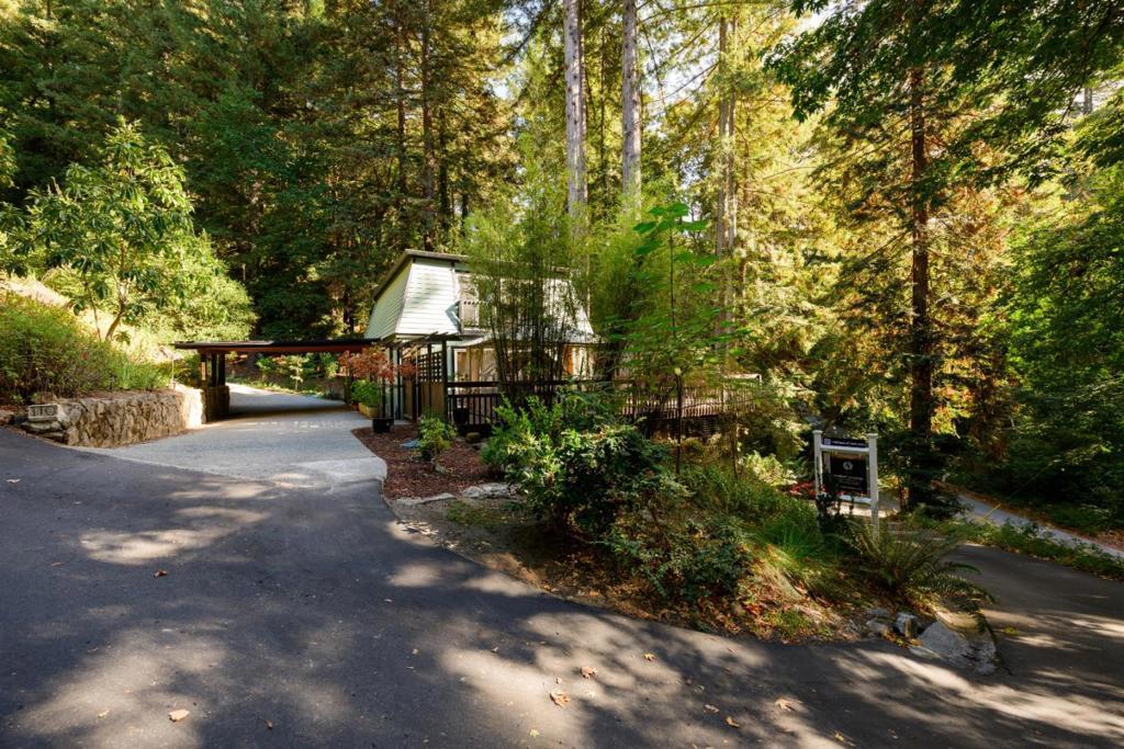 Photo of Listing #ML81994403