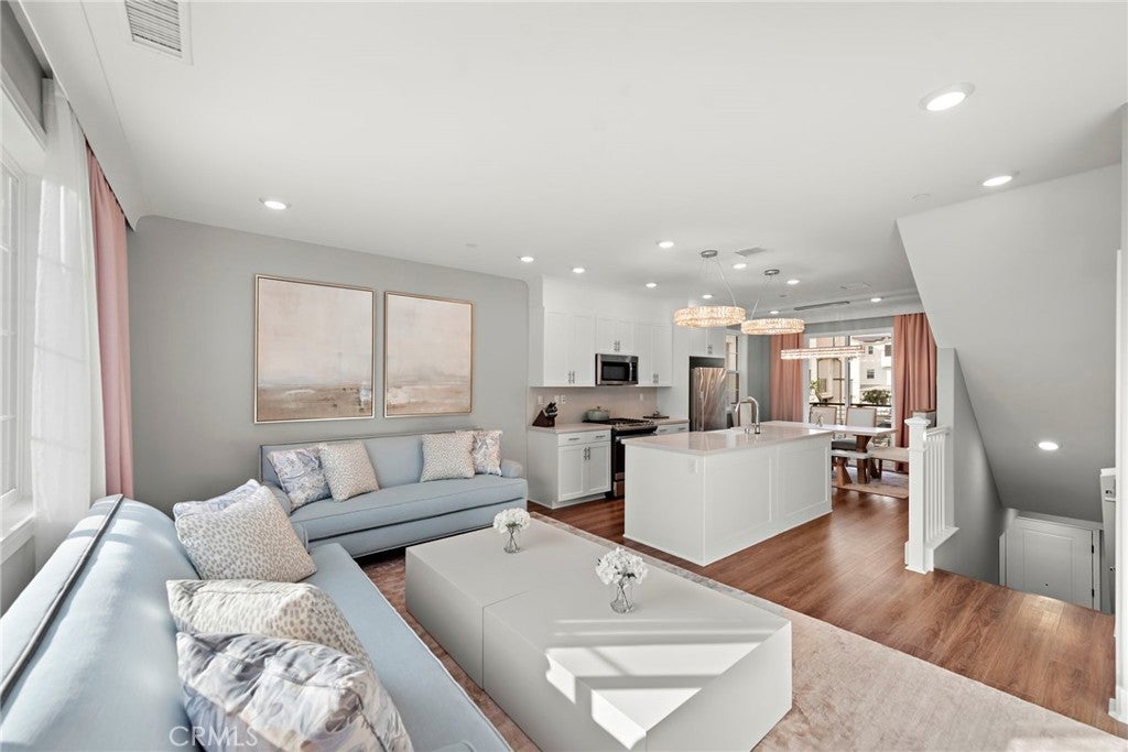 Photo of Listing #OC25025013