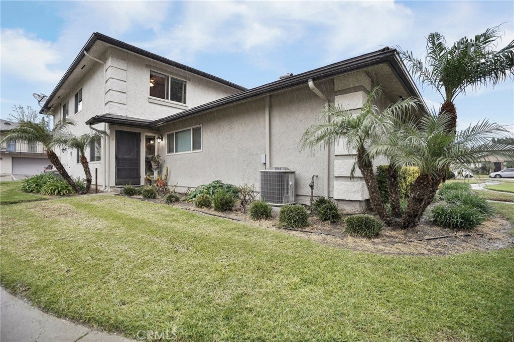 Photo of Listing #SR25033913