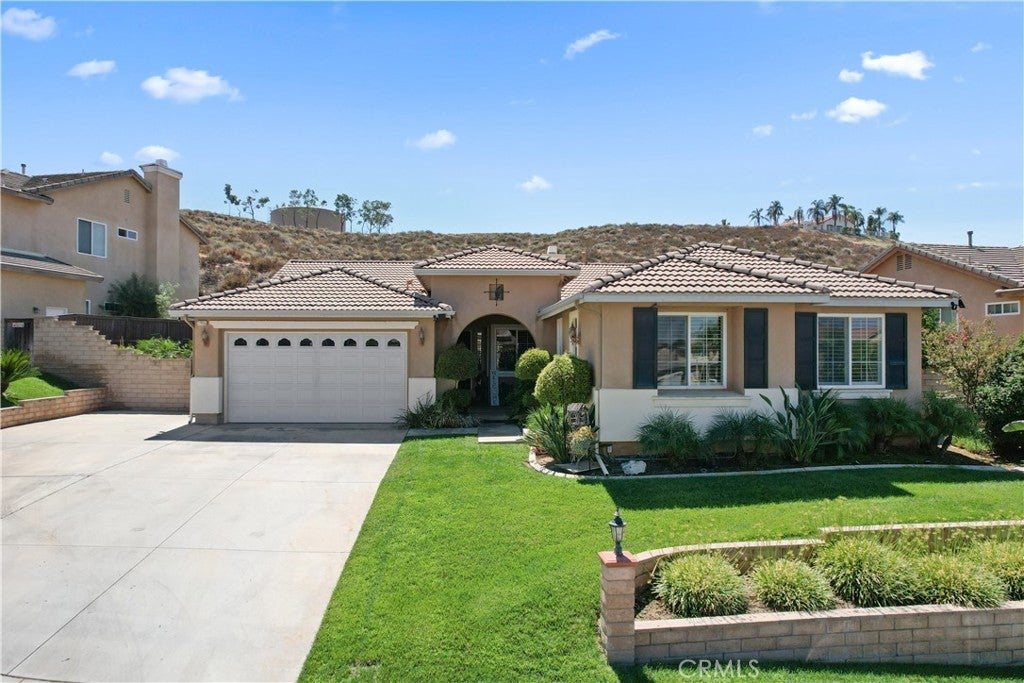 Photo of Listing #IV25035583