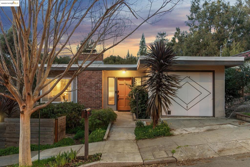 Photo of Listing #41086285