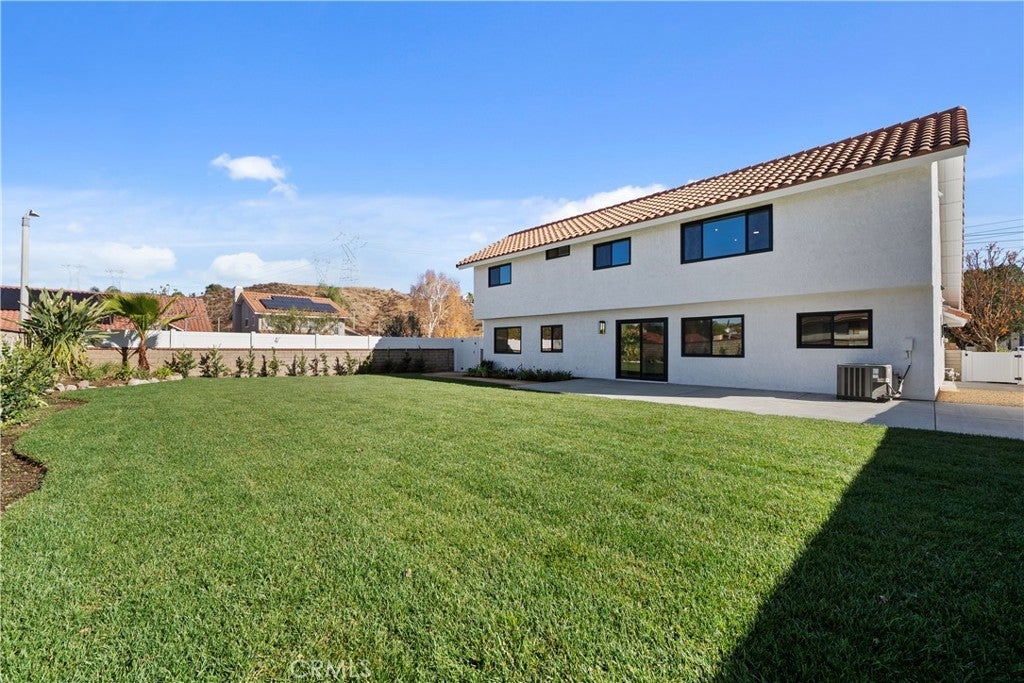 Photo of Listing #SR25036139