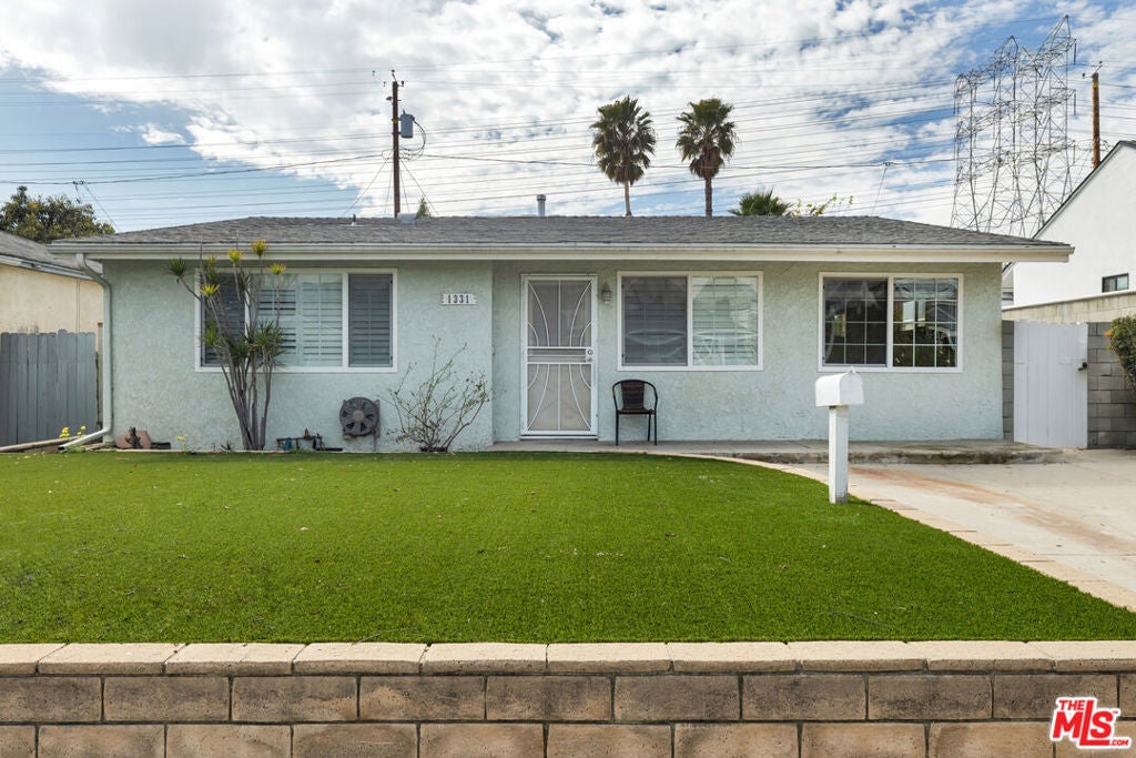 Photo of Listing #25500019