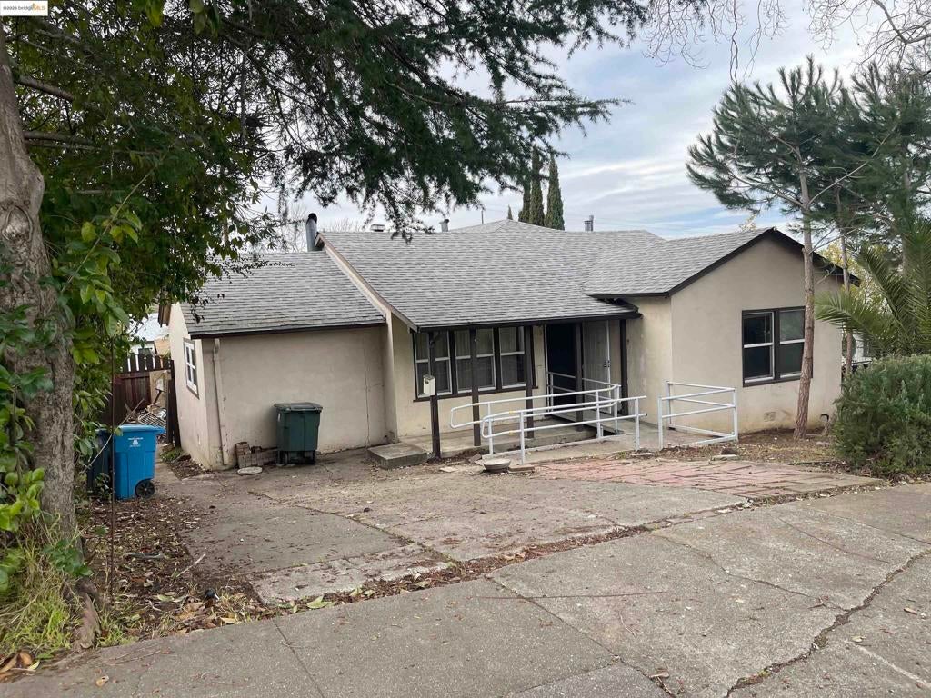 Photo of Listing #41086301