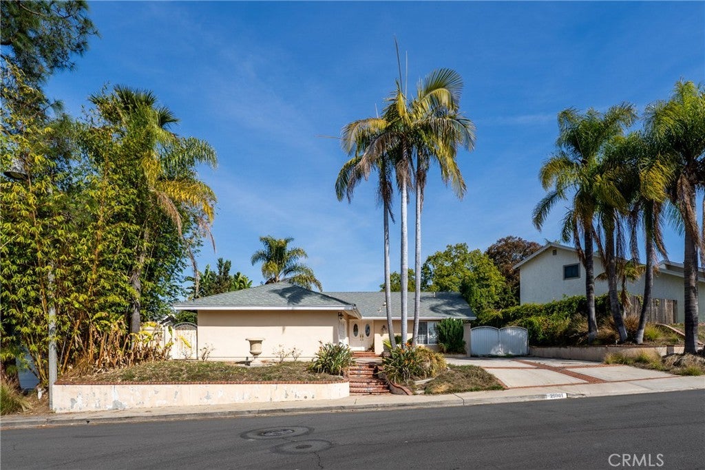 Photo of Listing #OC25035879