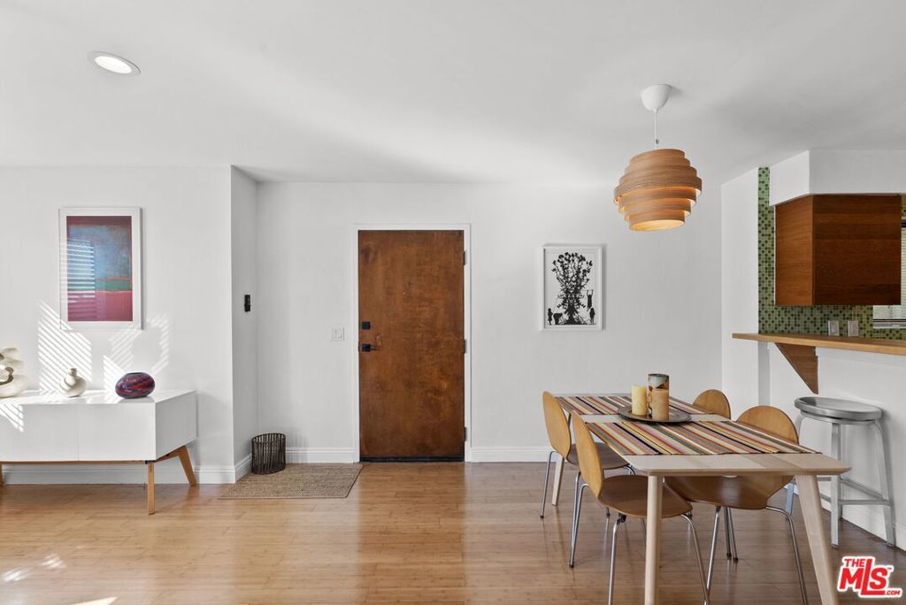 Photo of Listing #25500249