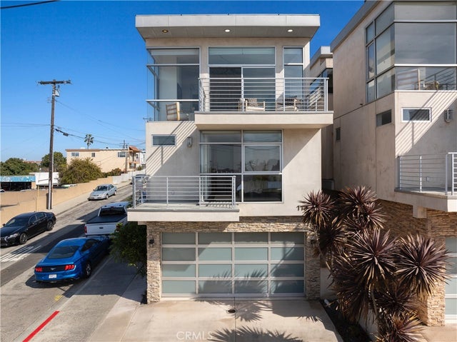 1132 Prospect Ave, Hermosa Beach.