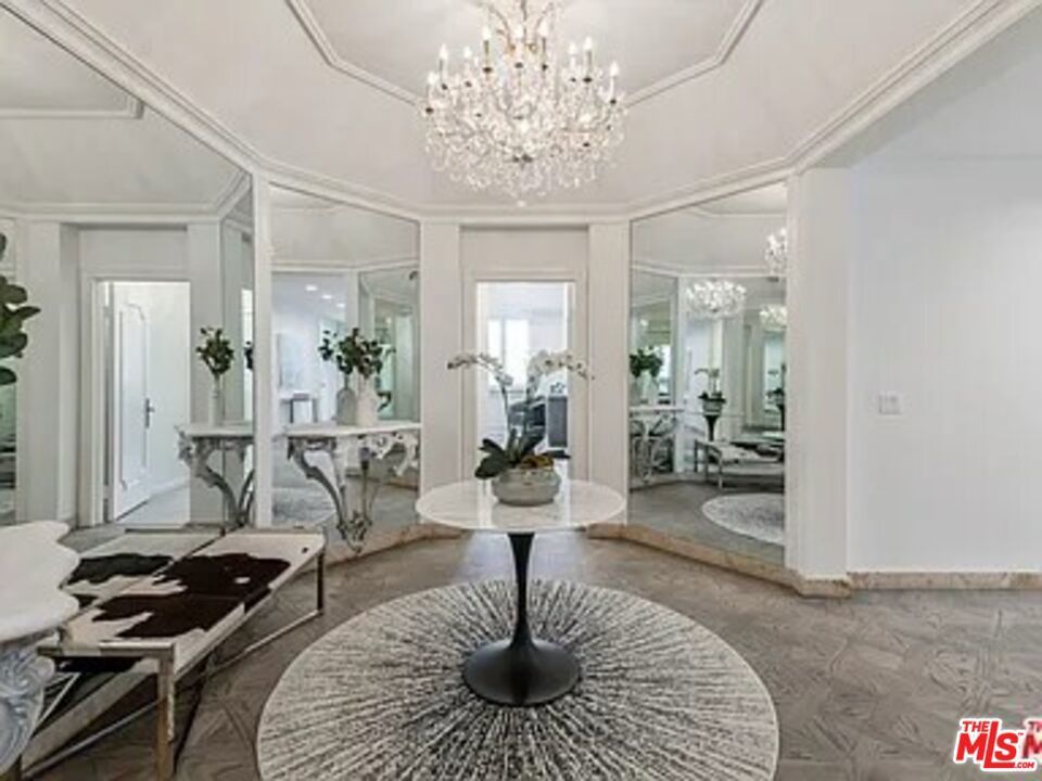 Photo of Listing #25497817