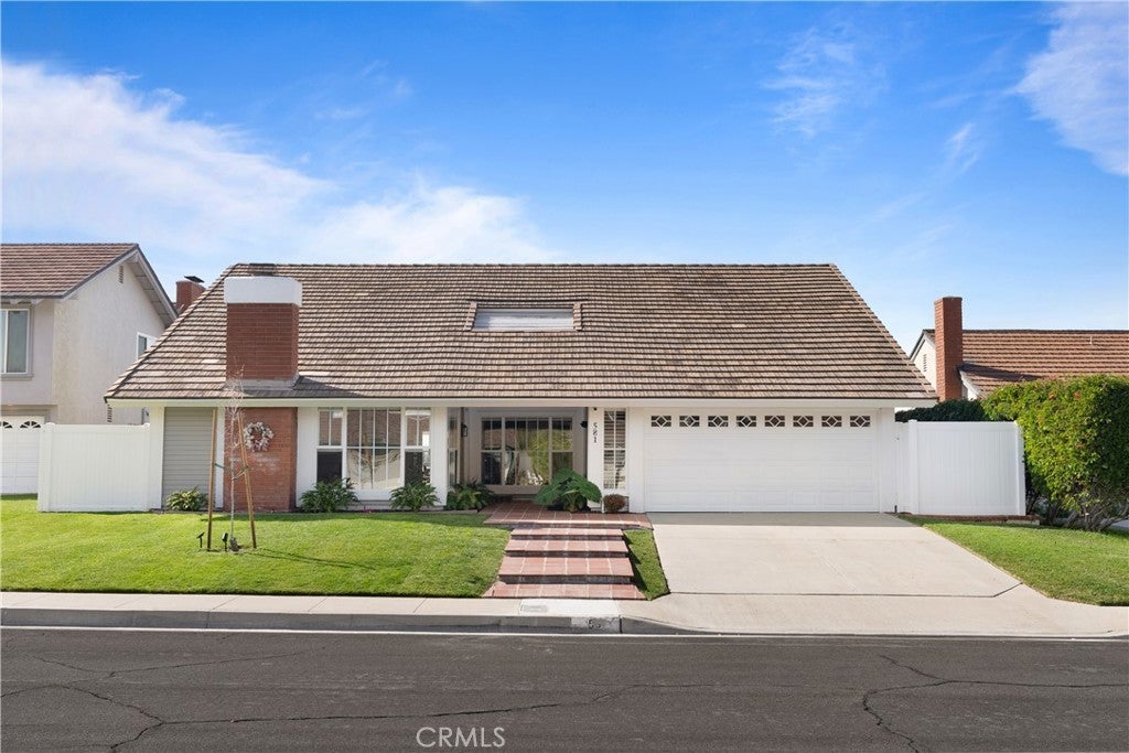 Photo of Listing #OC25036035