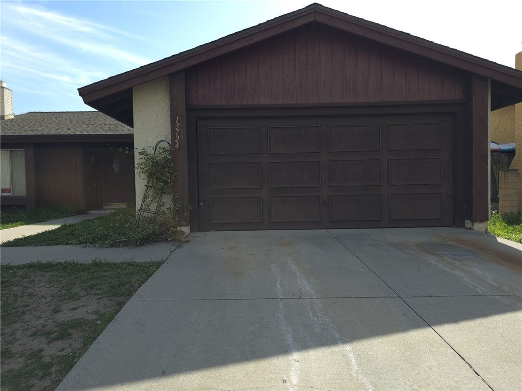 Photo of Listing #PW25037232