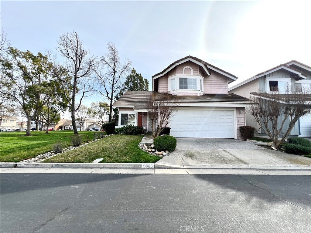 Photo of Listing #IV25037089