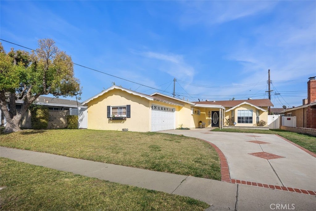 Photo of Listing #OC25033568