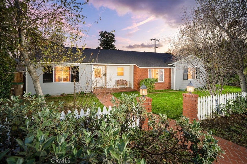 Photo of Listing #CV25035539