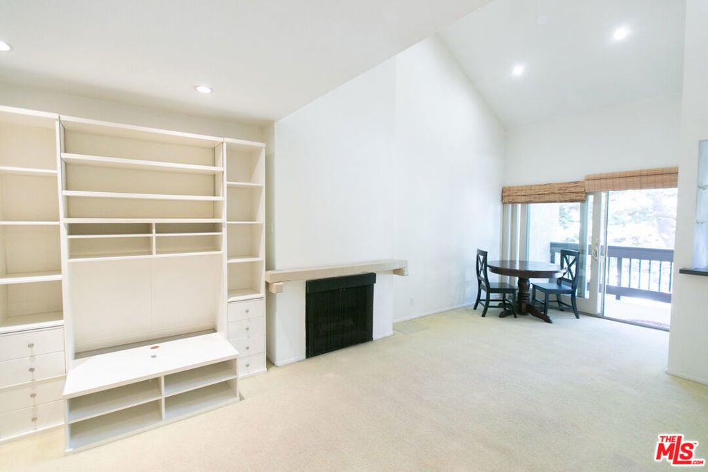 Photo of Listing #25499387