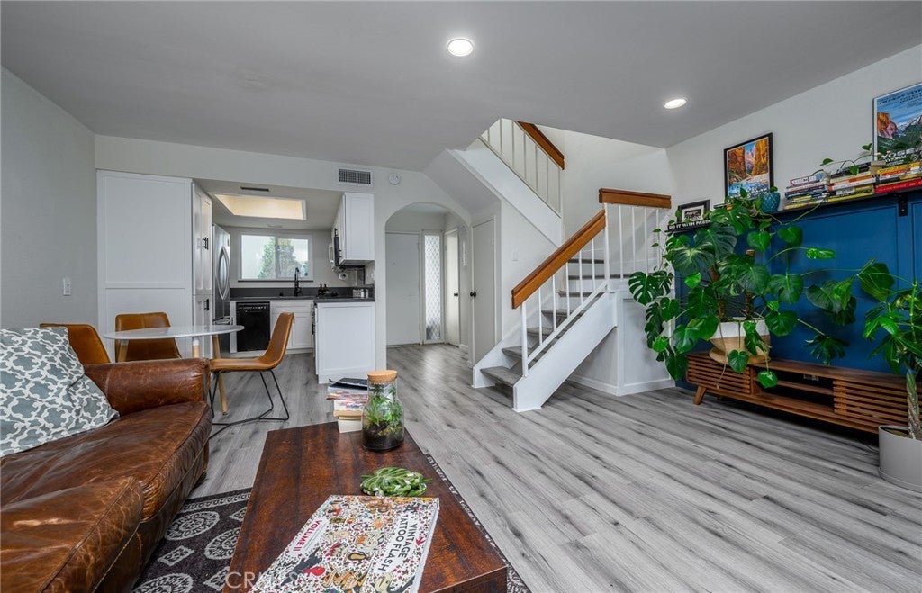 Photo of Listing #SW25035073