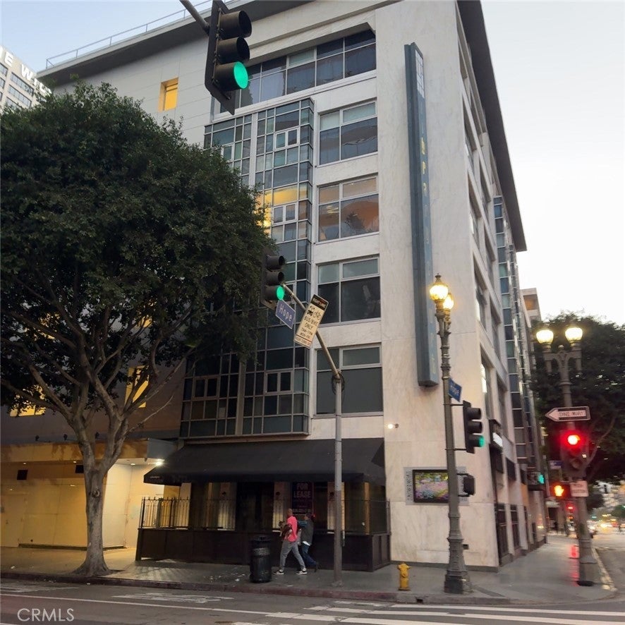 Photo of Listing #SR25037525