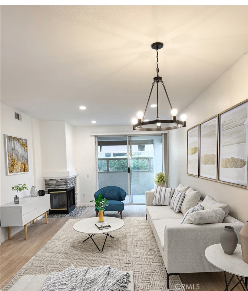 Photo of Listing #CV25037789