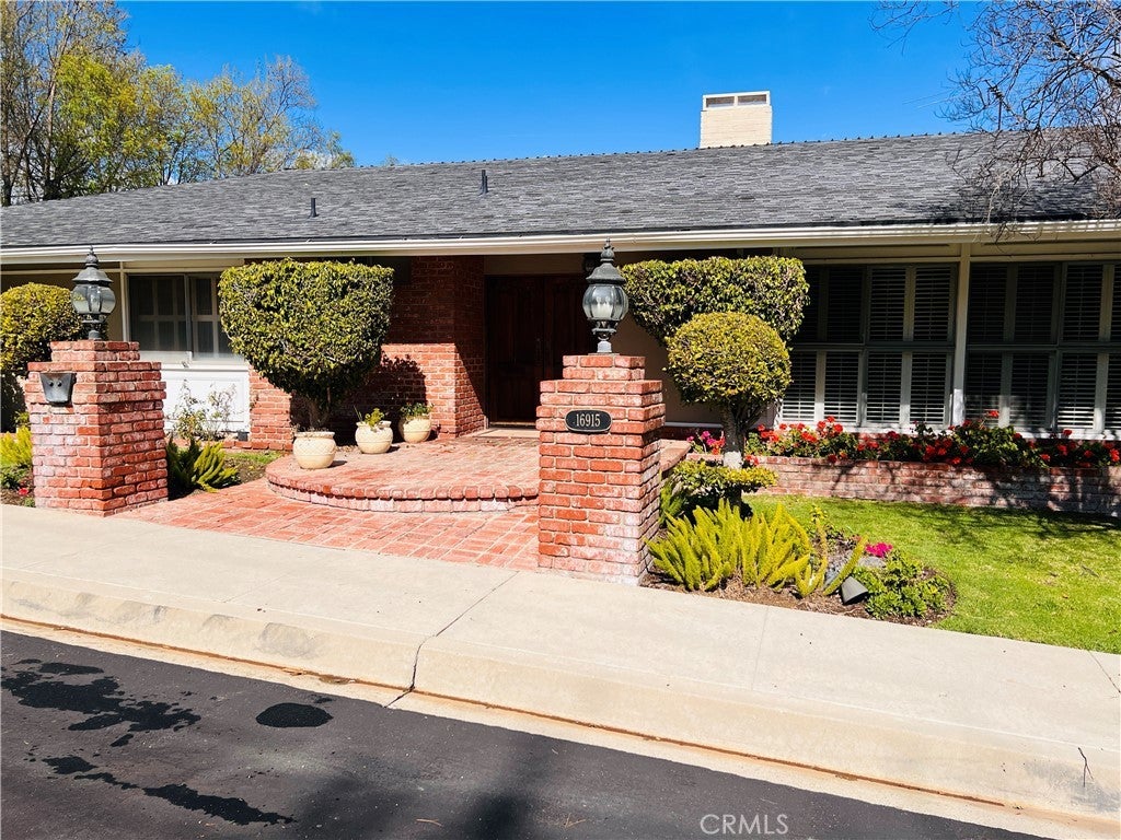 Photo of Listing #SR25025894